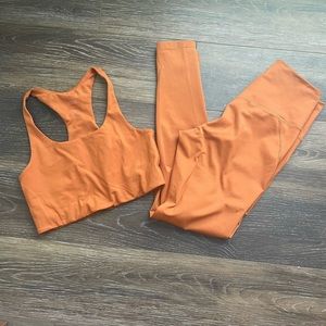 Girlfriend Collective Set